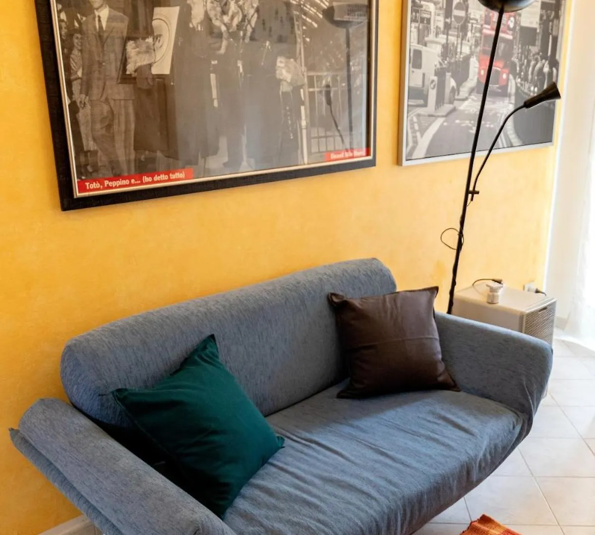 Bright And Cozy Apartment In Heart Of Ponte Milvio 로마